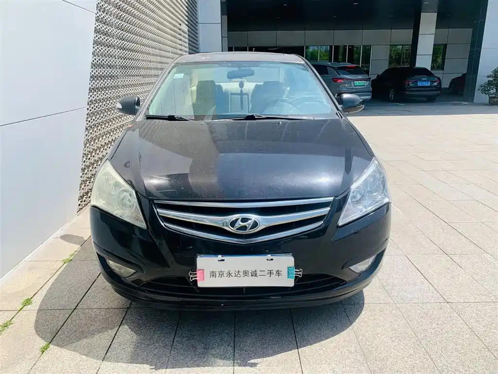 HYUNDAI CELESTA 2009