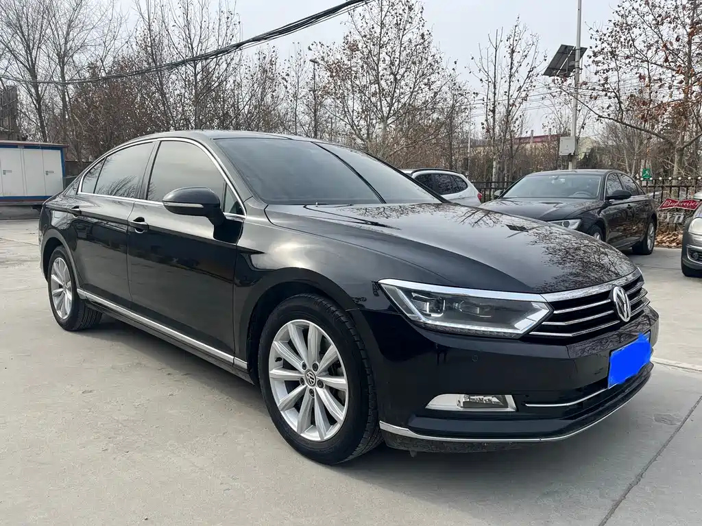 VOLKSWAGEN MAGOTAN 2017