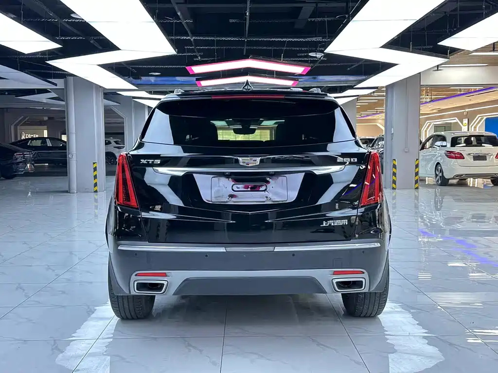 CADILLAC XT5 2020
