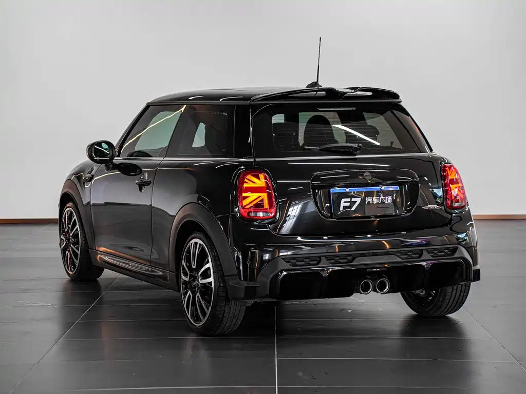 MINI JCW 2022
