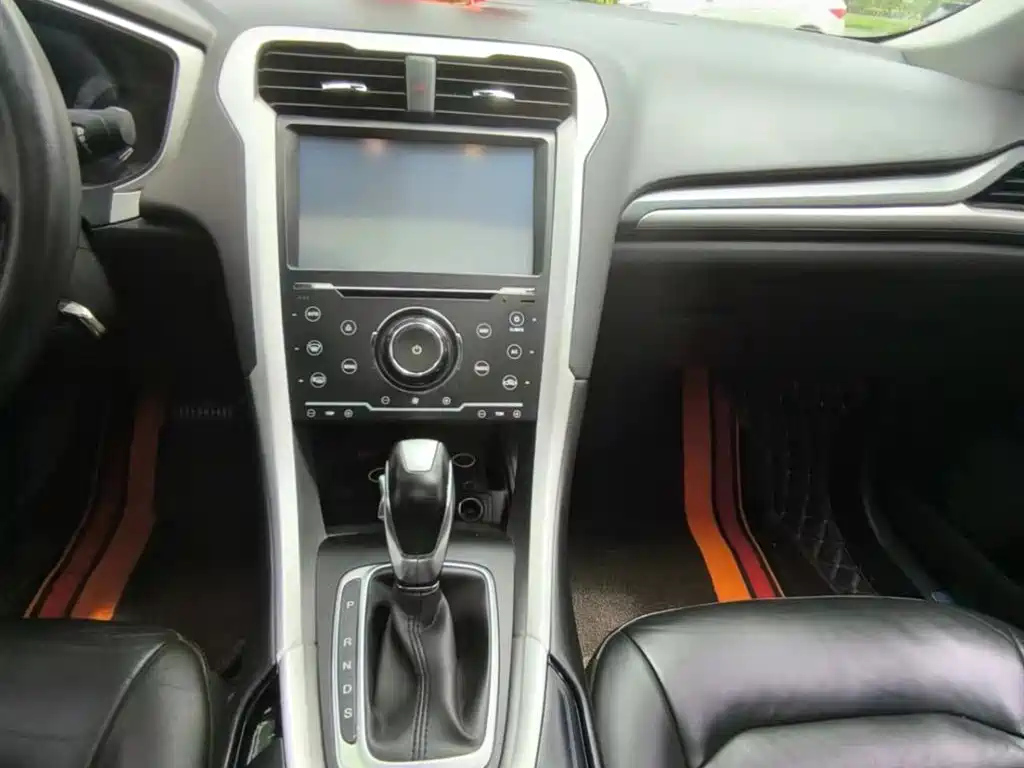 FORD MONDEO 2016