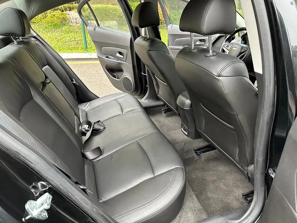 CHEVROLET CRUZE 2012