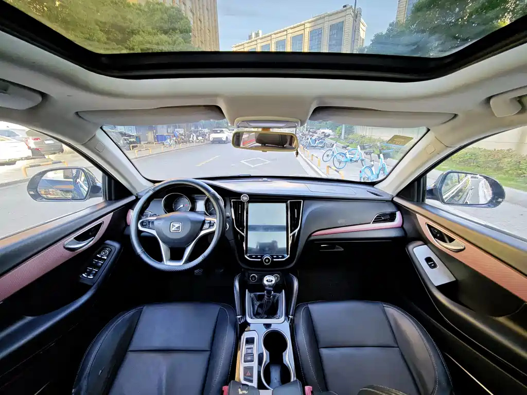 ZOTYE SR7 2016