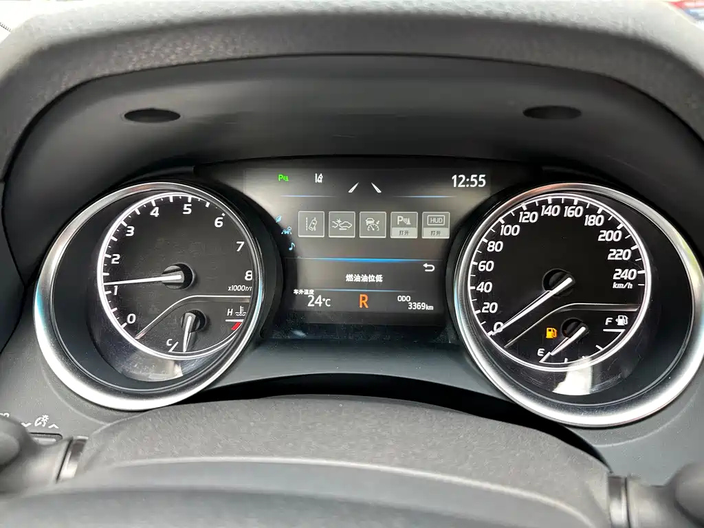 TOYOTA CAMRY 2021