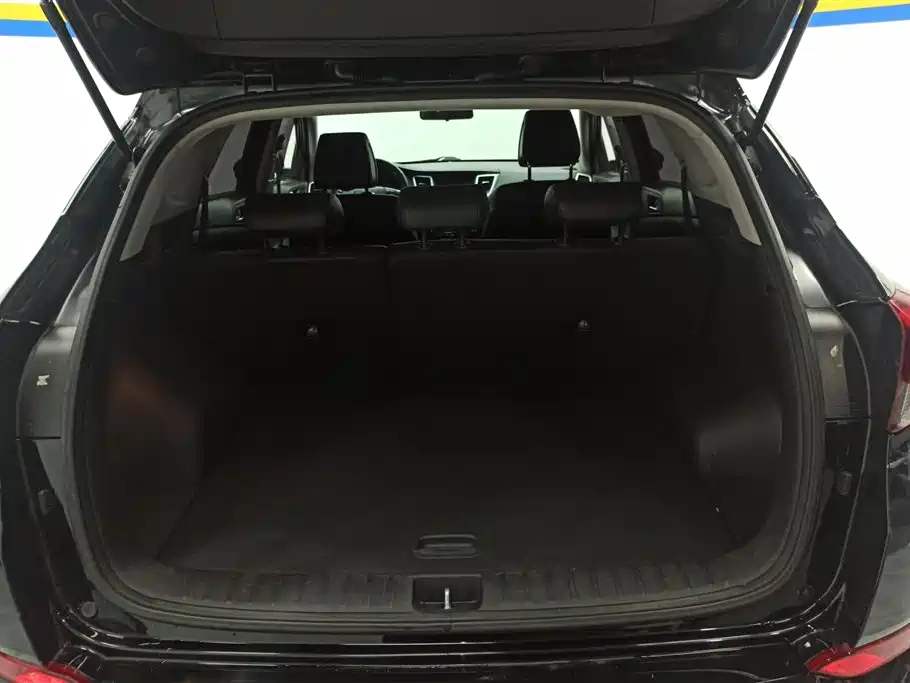 HYUNDAI TUCSON 2016
