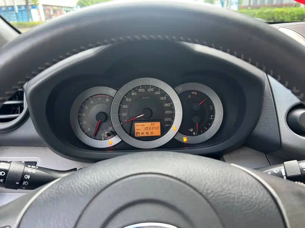 TOYOTA RAV4 RONGFANG 2011