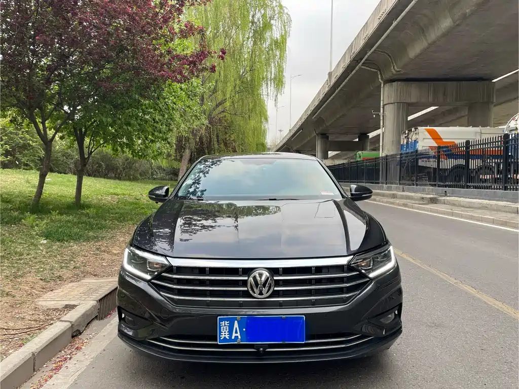 VOLKSWAGEN SAGITAR 2021