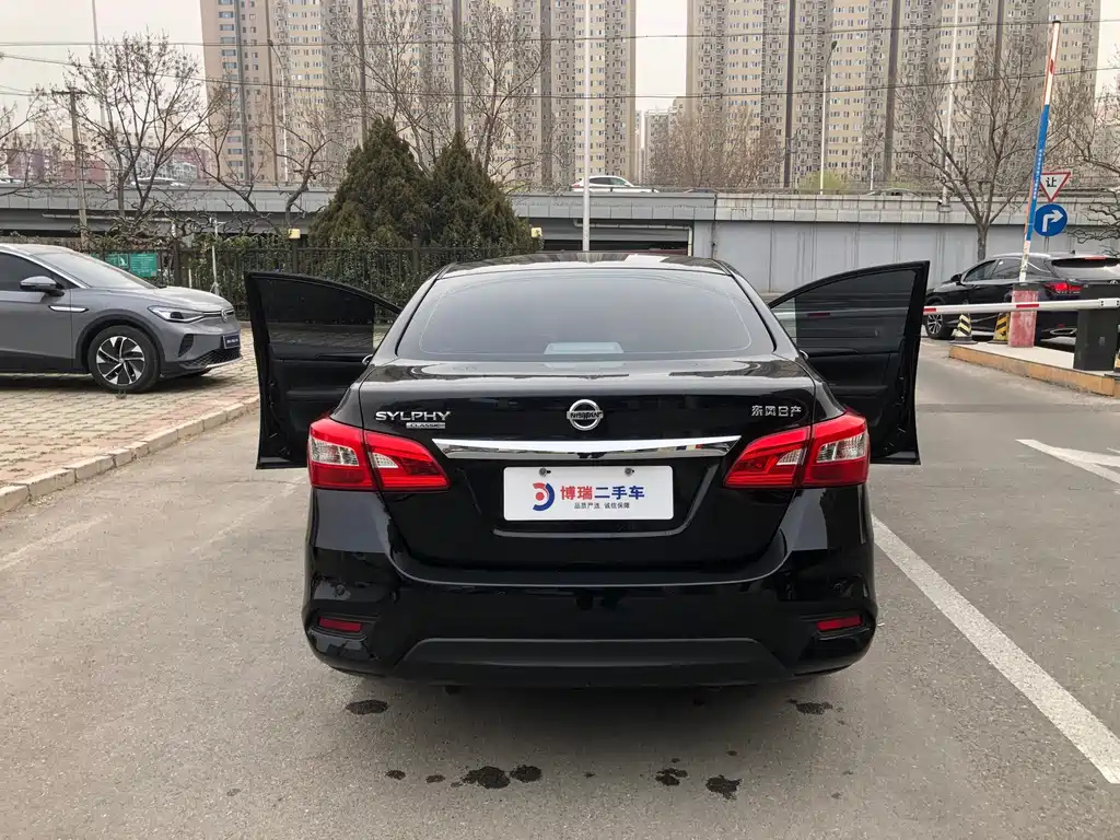 NISSAN SYLPHY 2022