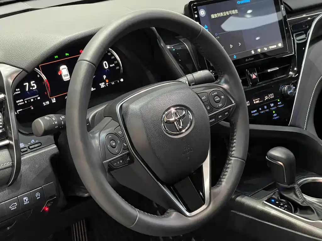 TOYOTA CAMRY 2021