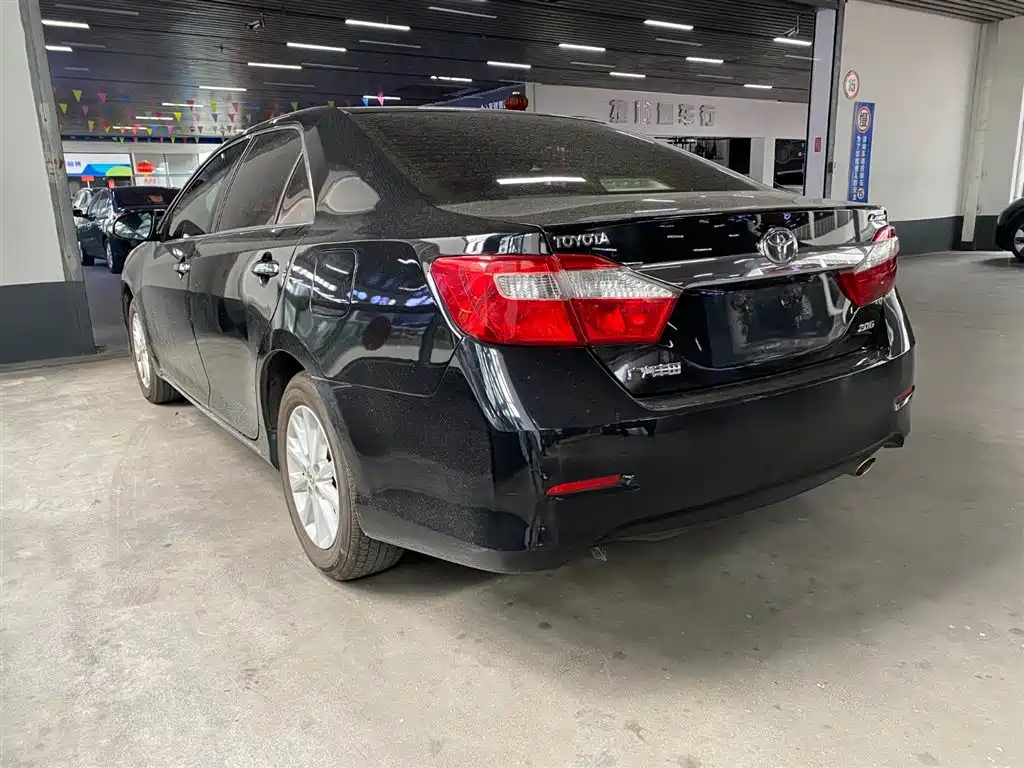 TOYOTA CAMRY 2013