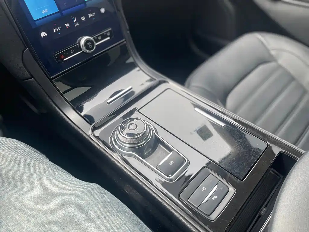 FORD EDGE 2020