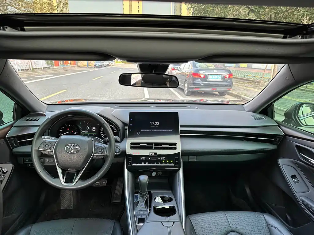 TOYOTA AVALON 2023
