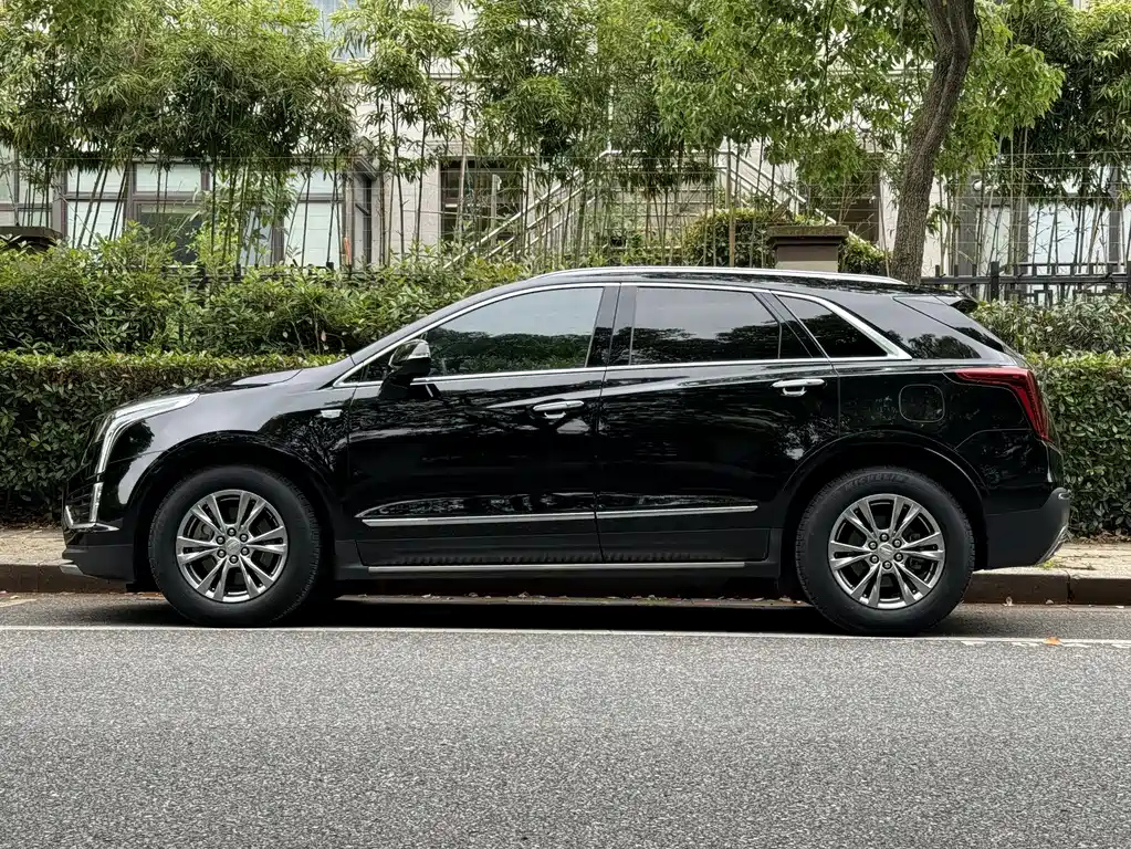 CADILLAC XT5 2023