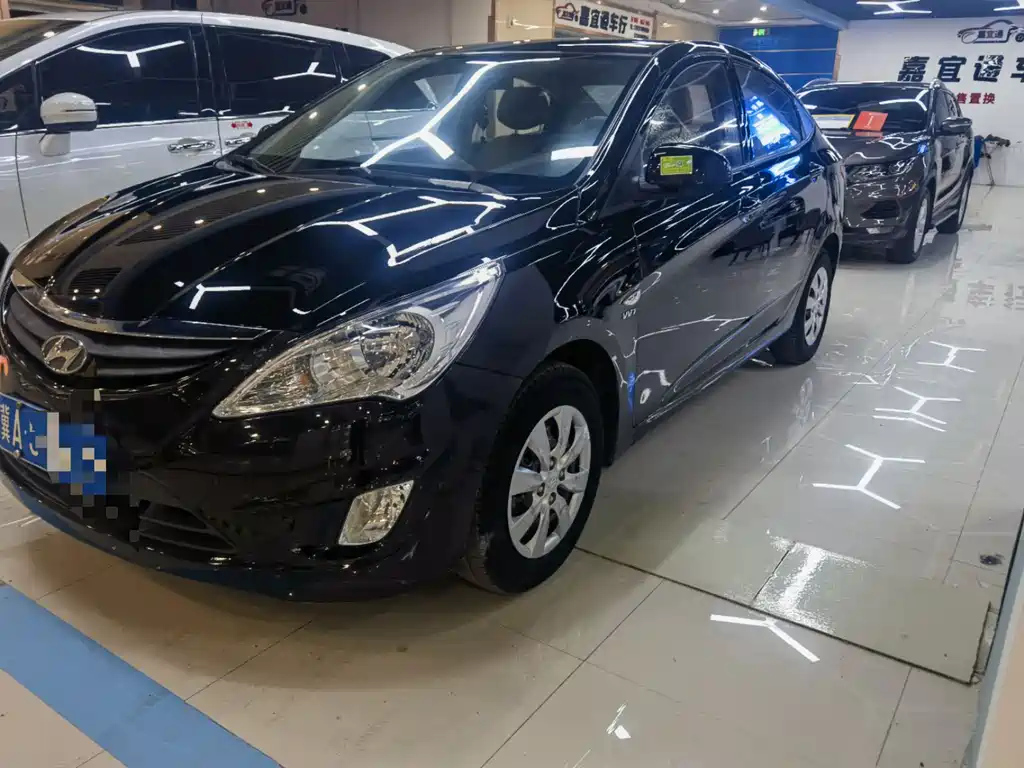 HYUNDAI RENA 2012