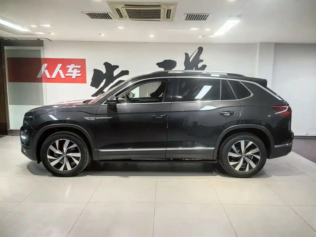 VOLKSWAGEN TAYRON 2020