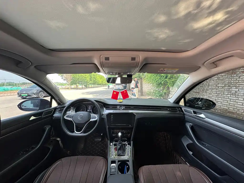 VOLKSWAGEN MAGOTAN 2022