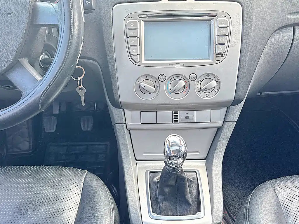 FORD FOCUS 2011