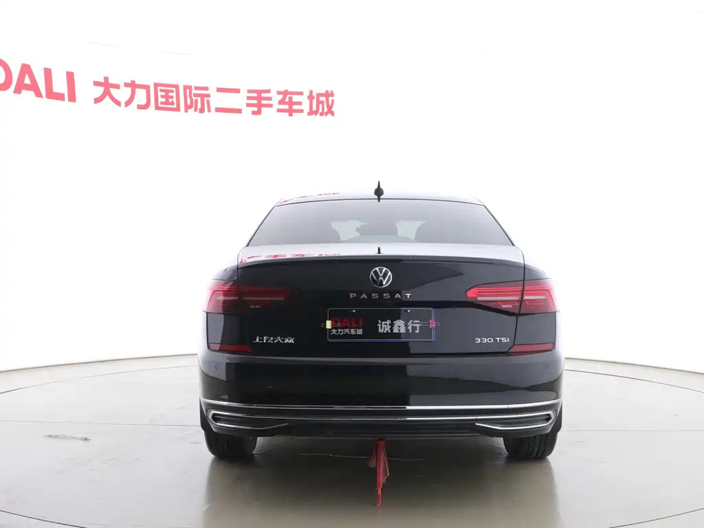VOLKSWAGEN PASSAT 2021