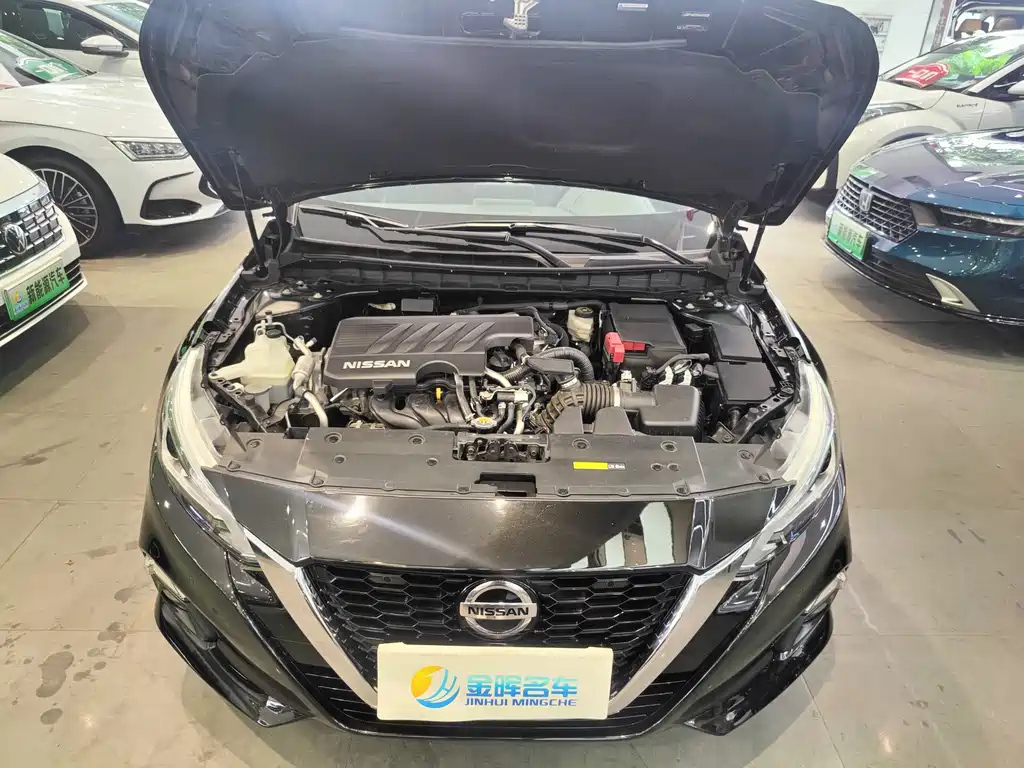NISSAN TEANA 2022