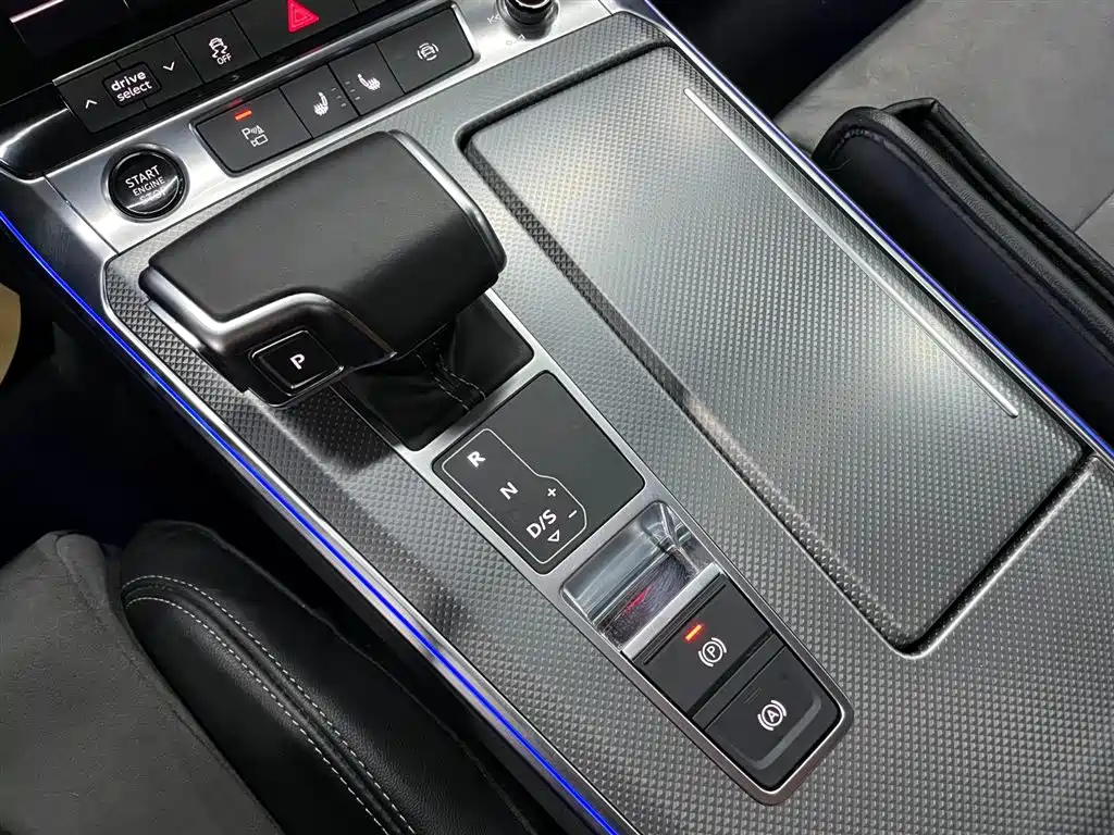 AUDI A6L 2022