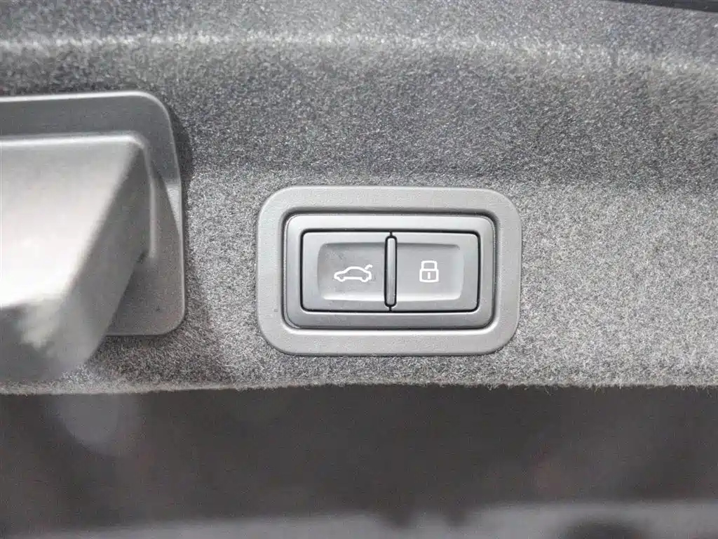 AUDI A6L 2023