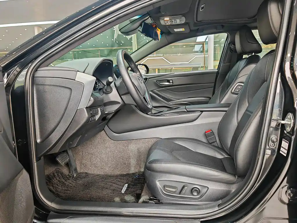 TOYOTA AVALON 2022