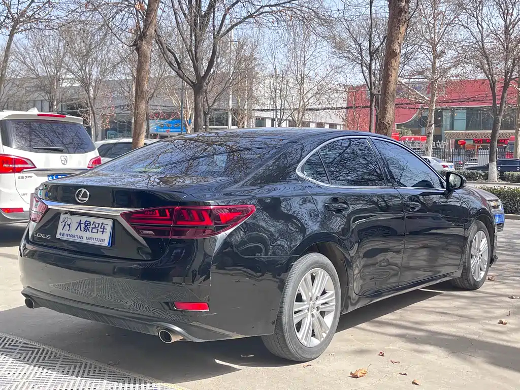 LEXUS ES 2014