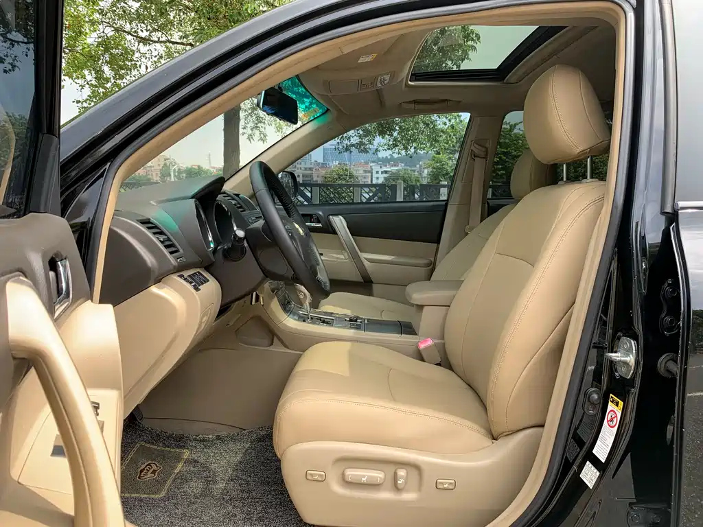 TOYOTA HIGHLANDER 2009