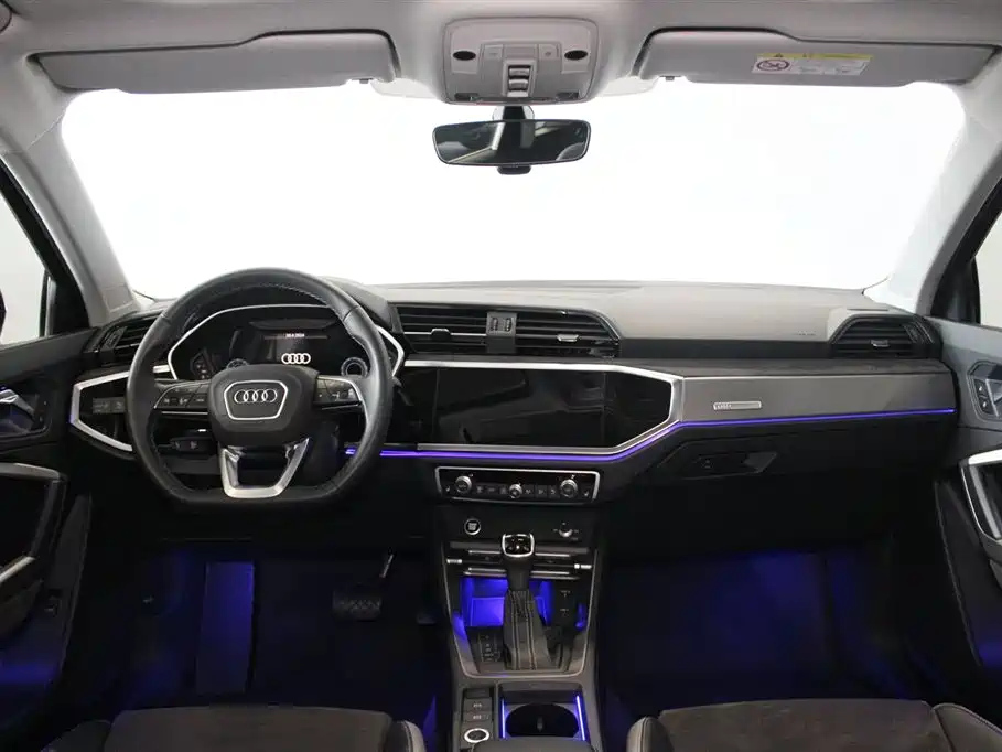 AUDI Q3 2023