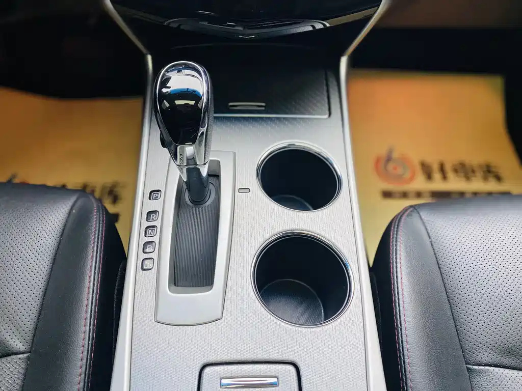 NISSAN TEANA 2018