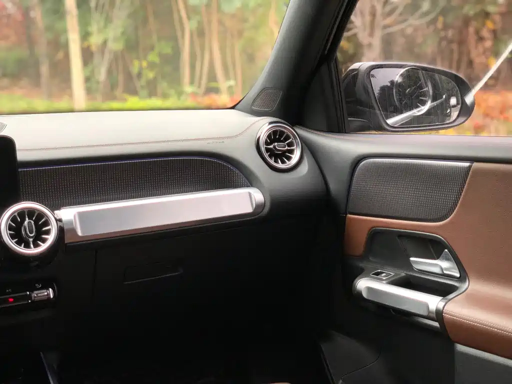 MERCEDES BENZ GLB 2021