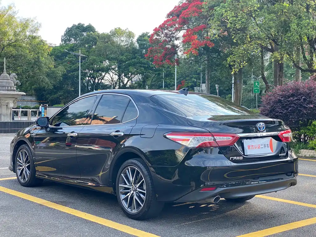 TOYOTA CAMRY 2021