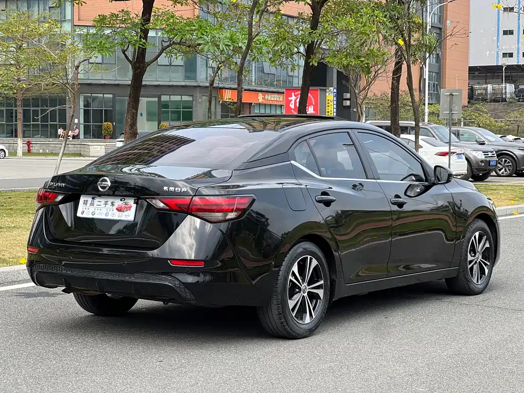 NISSAN SYLPHY 2021