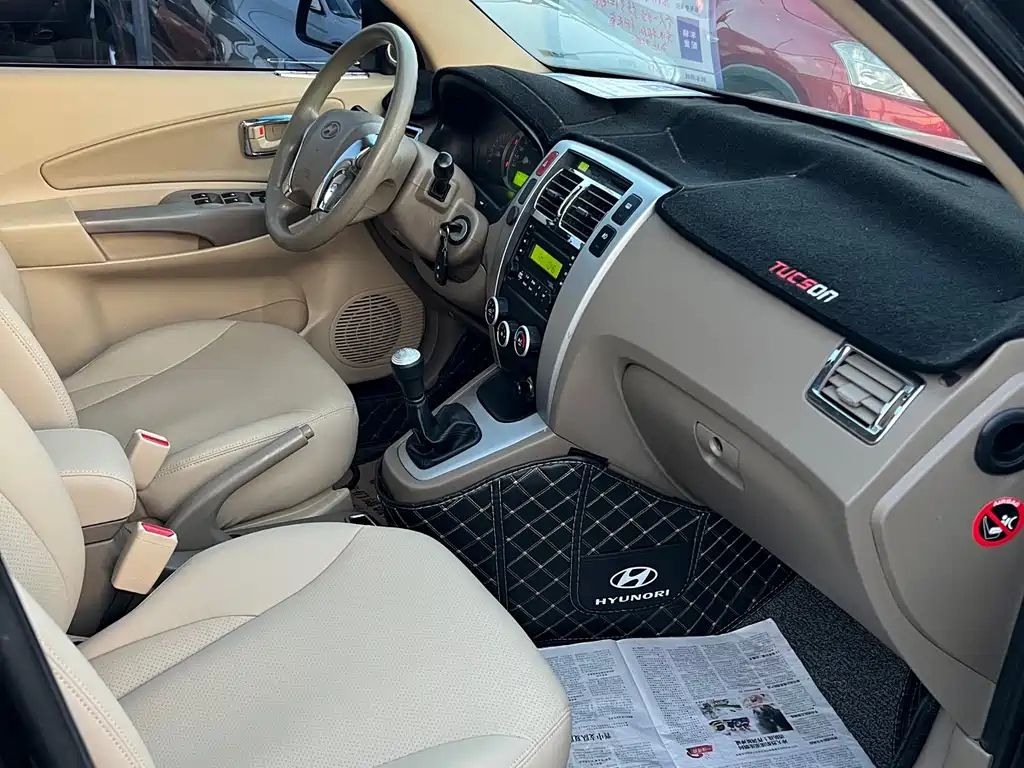 HYUNDAI TUCSON 2011