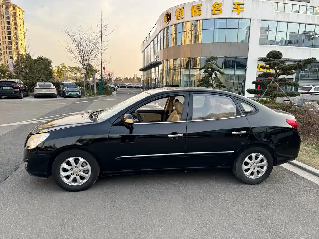 HYUNDAI CELESTA 2009