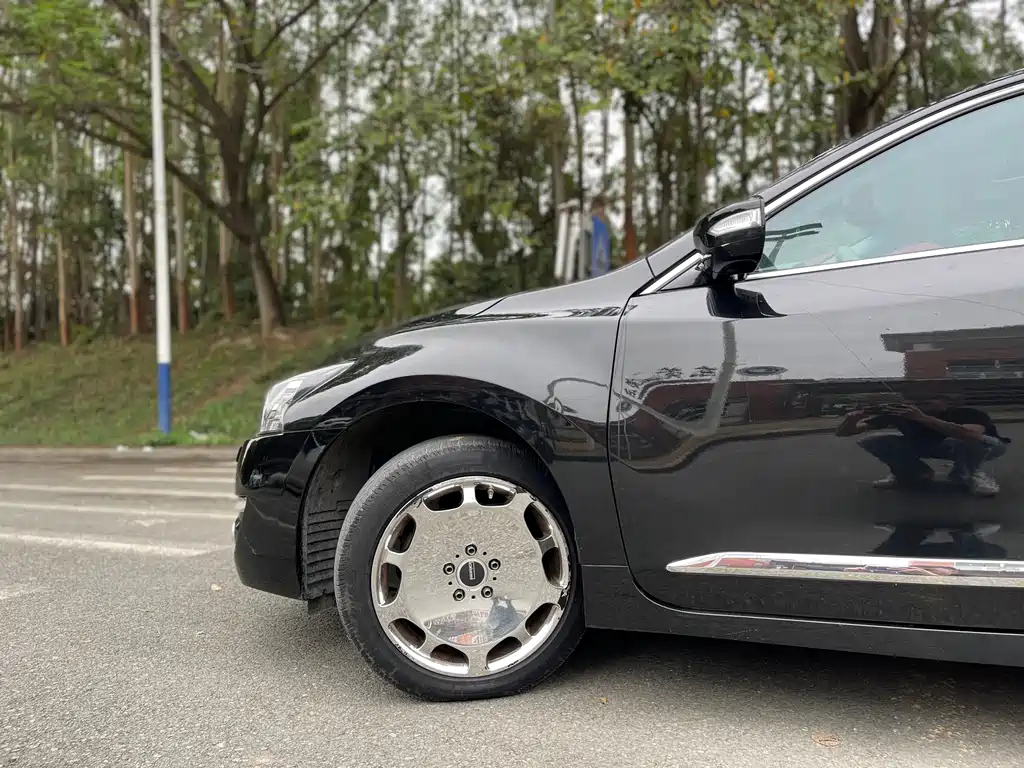 NISSAN TEANA 2015