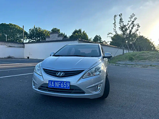 HYUNDAI RENA  2014 YEAR 1.4L MANUAL FASHION GS 2014