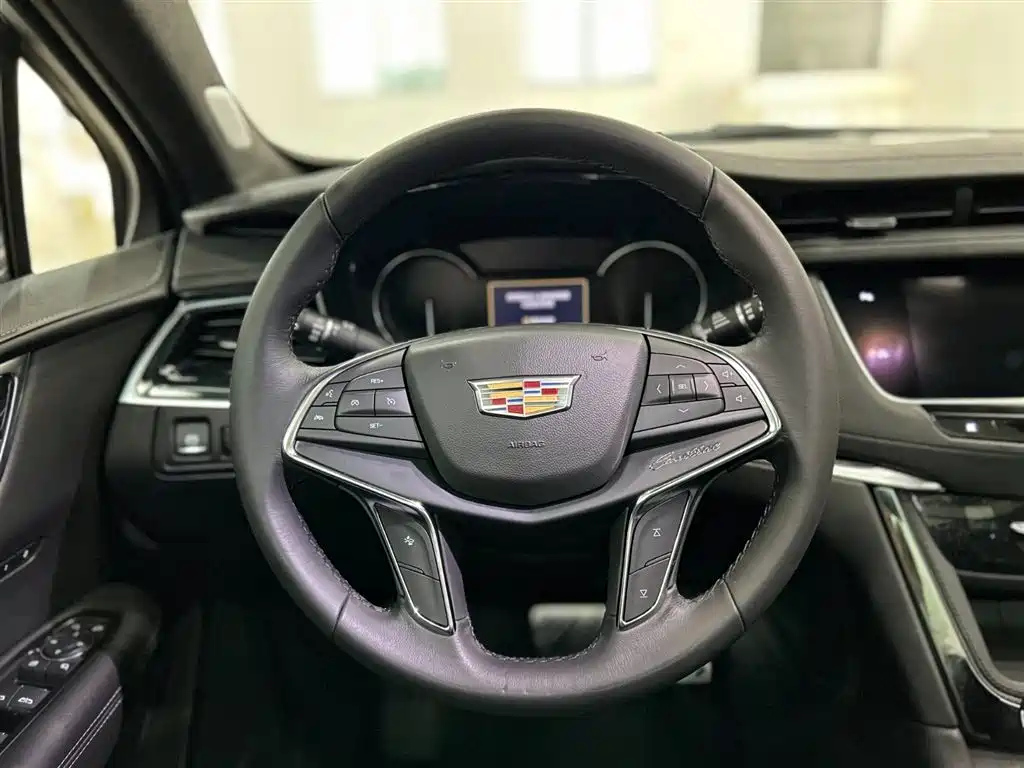 CADILLAC XT5 2020