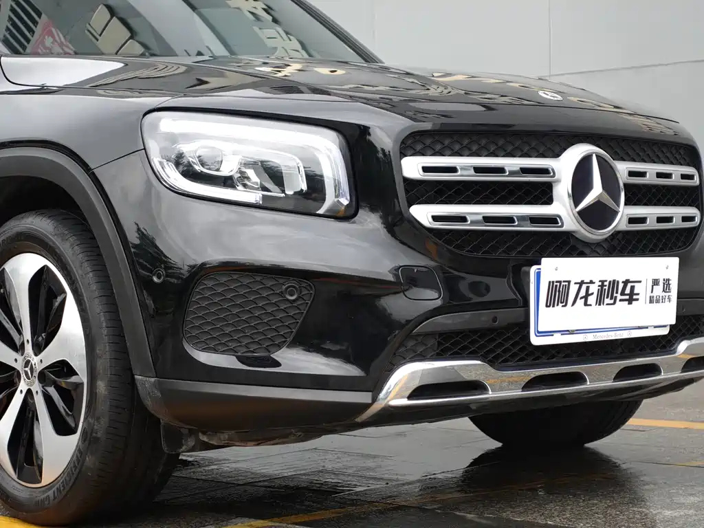 MERCEDES BENZ GLB 2021