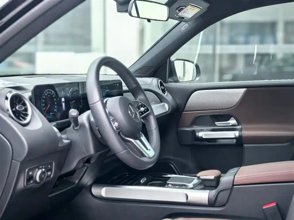 MERCEDES BENZ GLB 2022