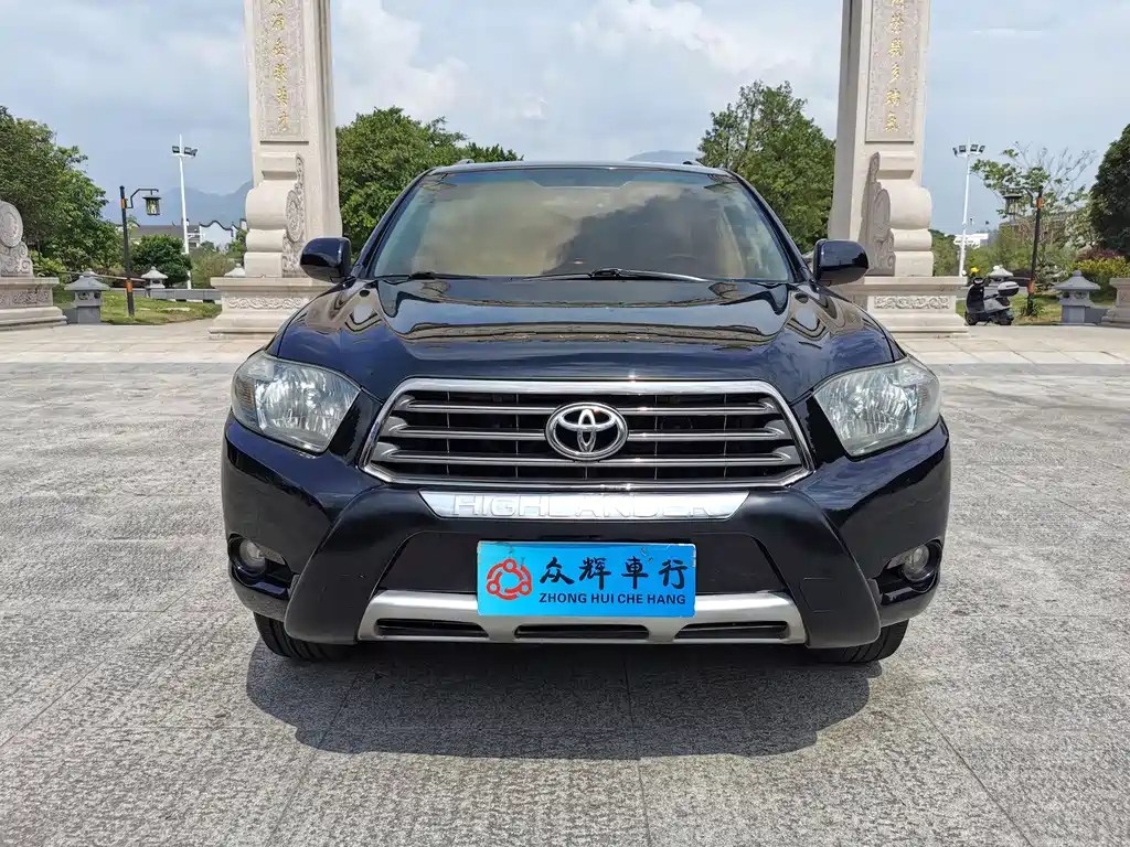 TOYOTA HIGHLANDER 2010