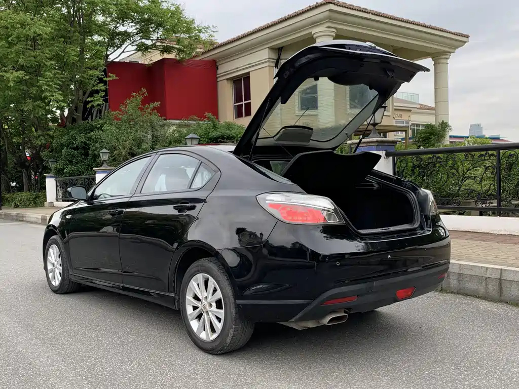 MG MG6 2011