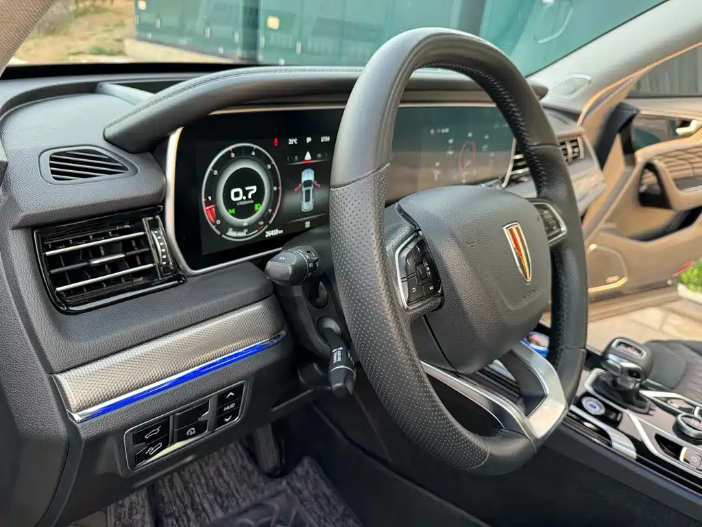 HONGQI HS5 2023