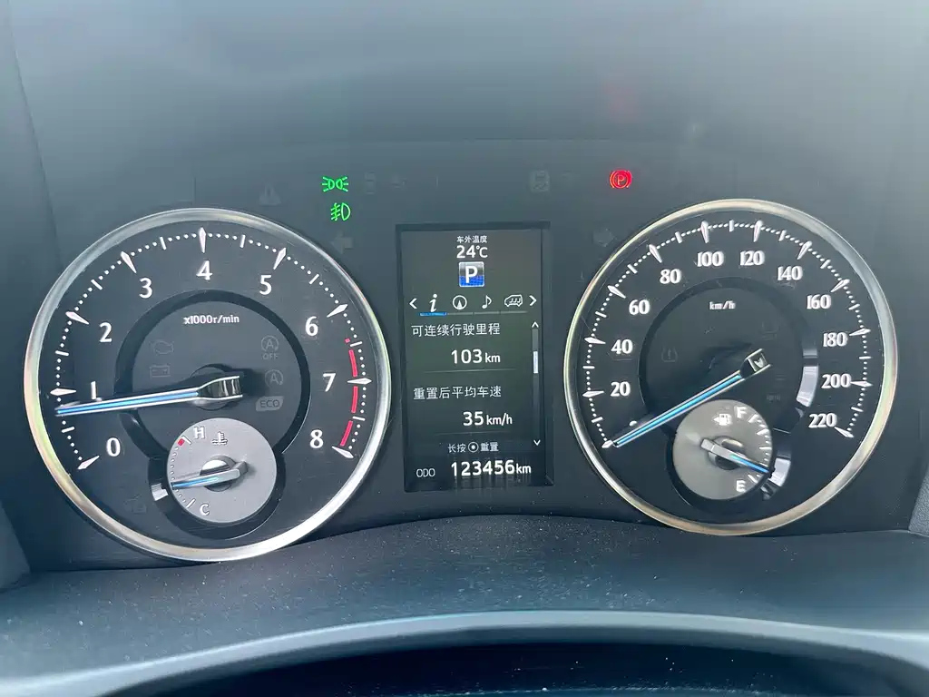 TOYOTA ALPHARD 2018