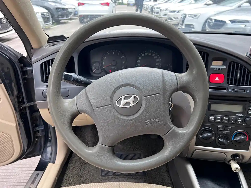 HYUNDAI ELANTRA 2010
