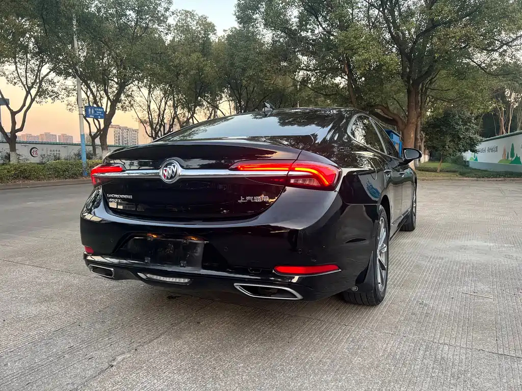 BUICK LACROSSE 2021