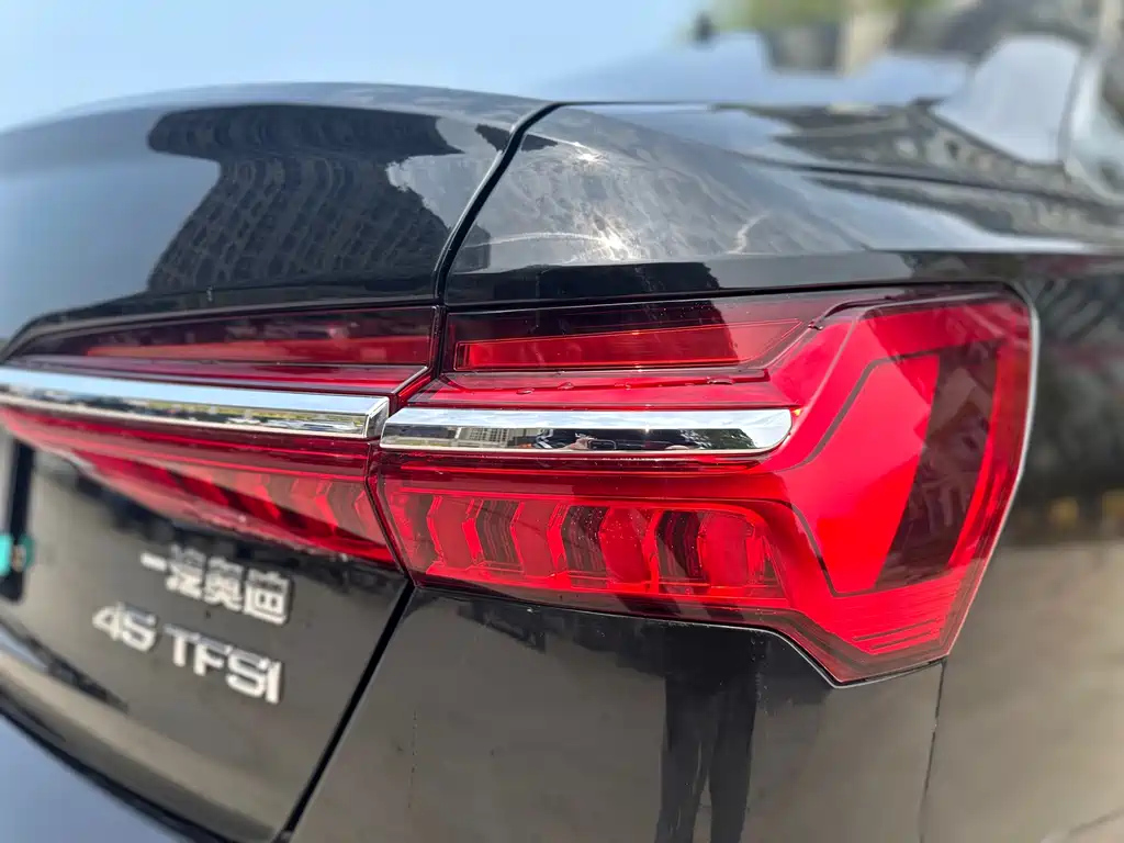 AUDI A6L 2021