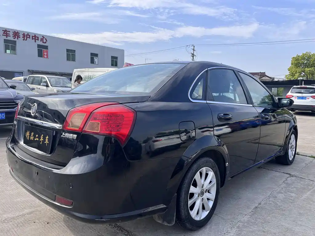 BUICK EXCELLE 2011