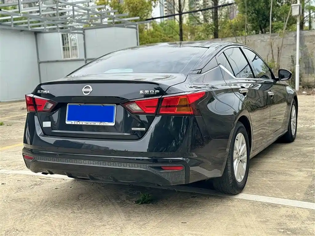 NISSAN TEANA 2019