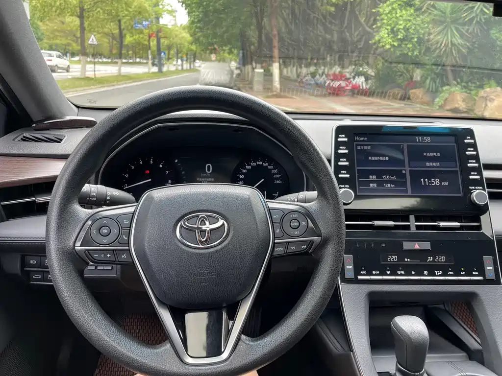 TOYOTA AVALON 2020